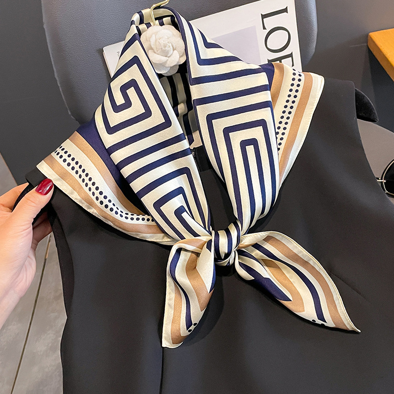 Luxury Brand Neckerchief Sprin – Luxury Skincare Headband Bewertung und Preis