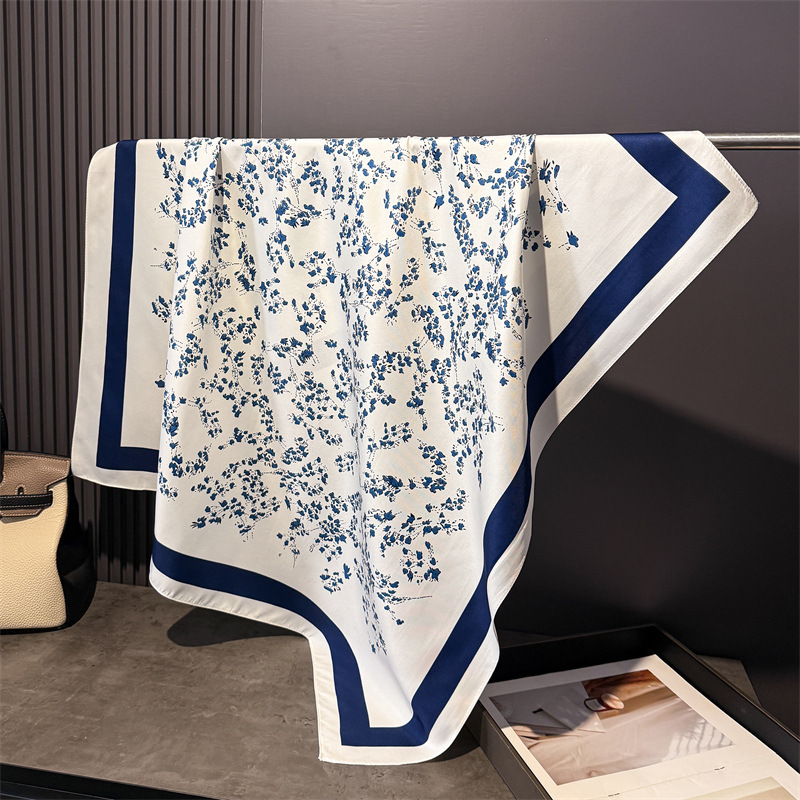 Design Twill Silk Square Scarf – Luxury Skincare Headband Bewertung und Preis