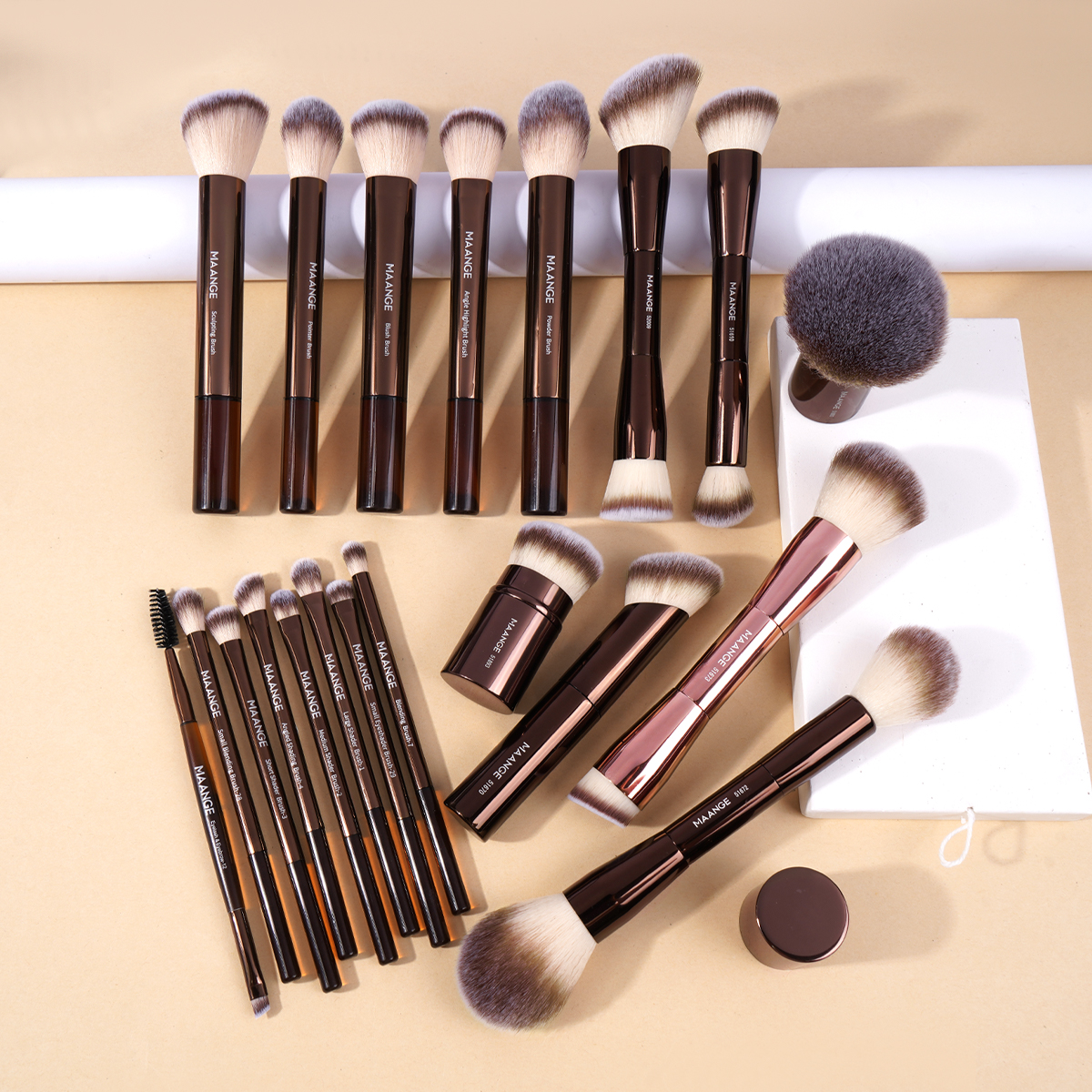 MAANGE 20PCS Makeup Brush Set  – Luxury Skincare Set Bewertung und Preis